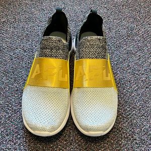 APL - Men's TechLoom Bliss Black / Gold / Silver - 9.5